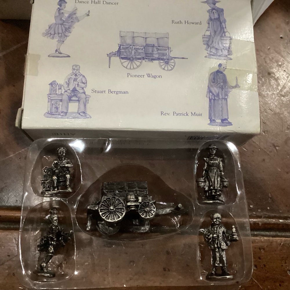 Liberty Falls Collection 1997 solid pewter figurines